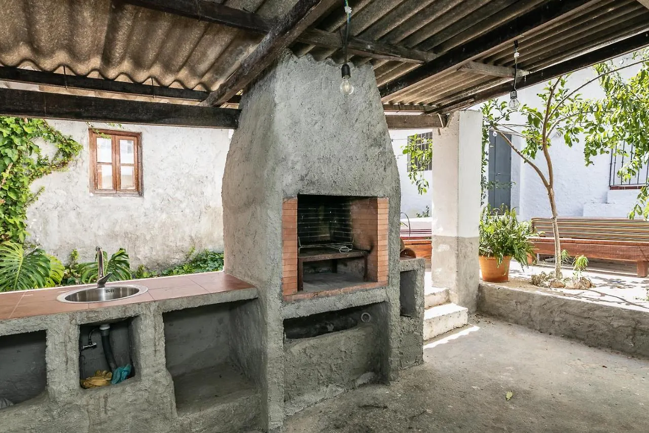 Casa Rural Del Rio Alozaina Country house