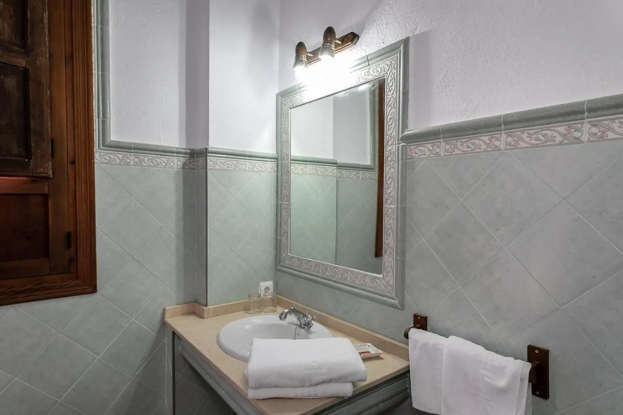 Casa Rural Del Rio Alozaina 0*,
